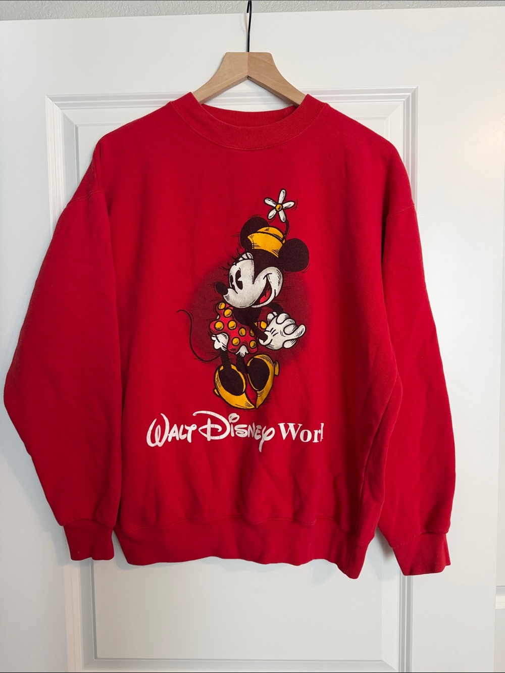 Vintage Walt Disney World Red Minnie Mouse Sweatshirt - Medium
